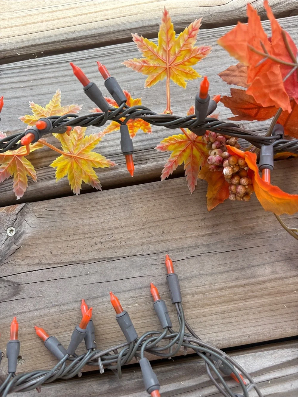 Autumn Maple Leaf Wreath - Multicolor Fall Home Holiday Decor
